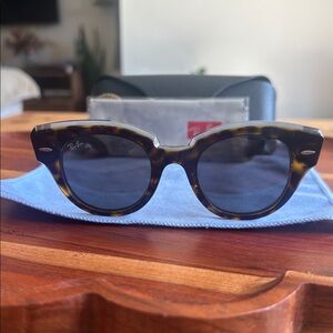 Ray-Ban roundabout Havana brown gradient Sunglasses with Black Case